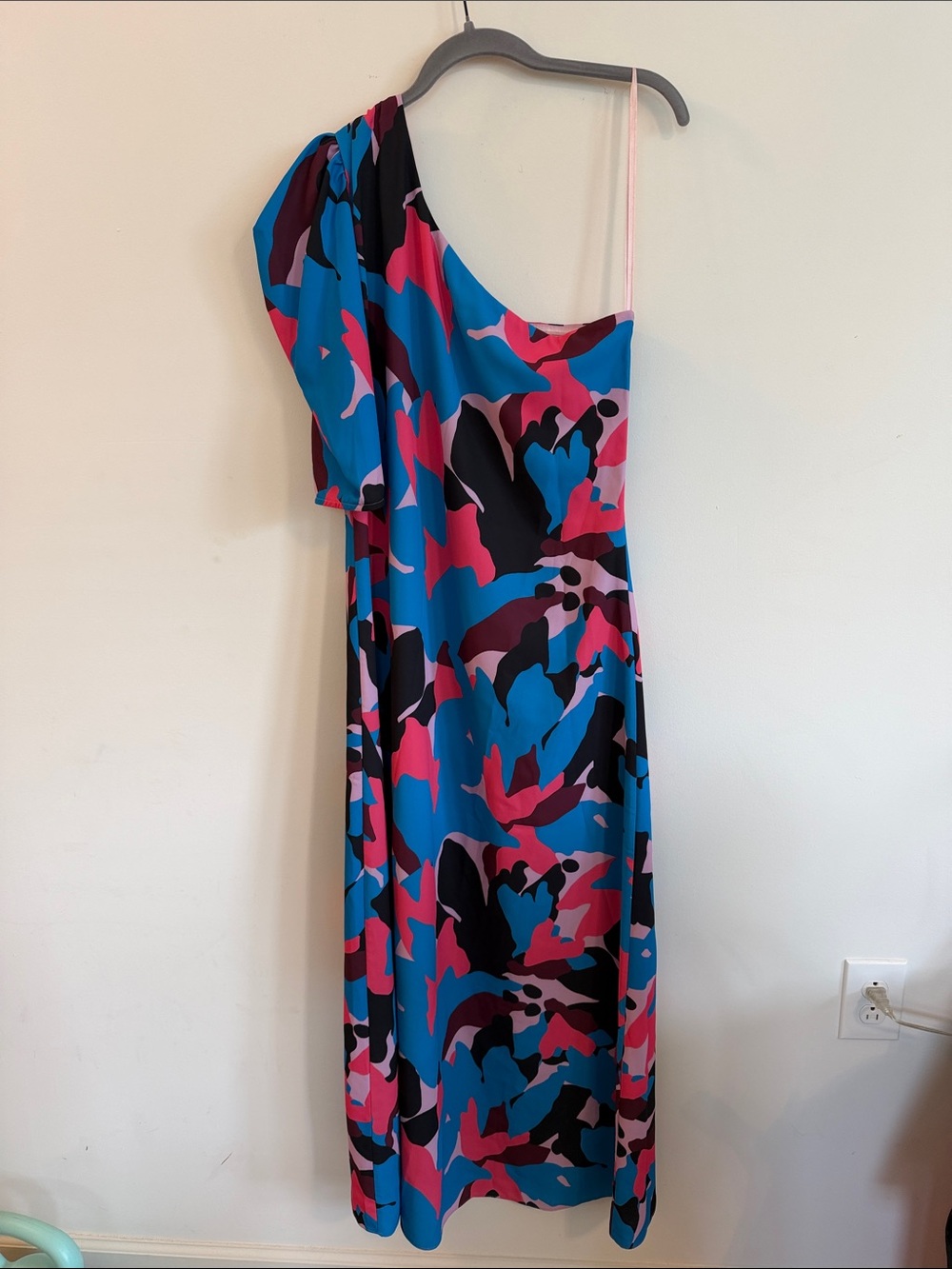 CROSBY by Mollie Burch One-Shoulder Blue & Pink Print Maxi Dress